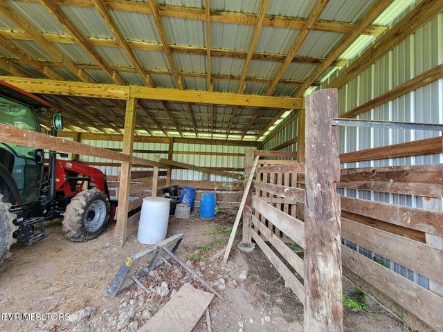 183 Rough House Hollow Road, Mooresburg, TN 37811