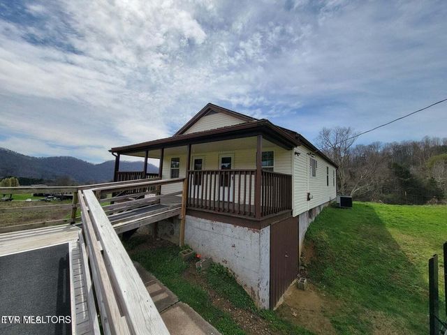 183 Rough House Hollow Road, Mooresburg, TN 37811