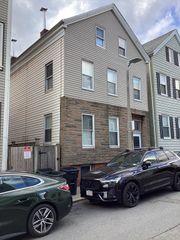 27 Jenkins St, Boston, MA 02127