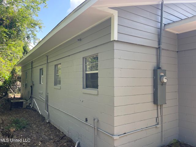 241 Spanner Lane, Biloxi, MS 39530