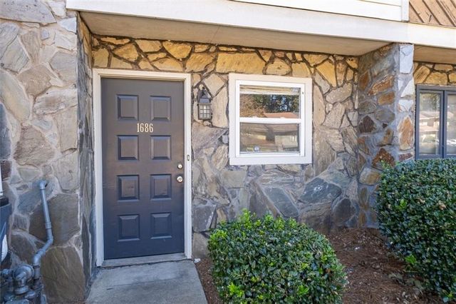 1686 Wynndowne SE Trail, Smyrna, GA 30080