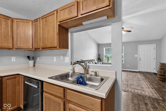 133 Clear Branch Drive, Brownsburg, IN 46112
