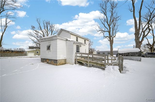 102 Burrows Street, Dewitt, NY 13057