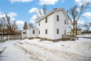 102 Burrows Street, Dewitt, NY 13057