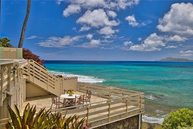 120 Hanapepe Loop, Honolulu, HI 96825