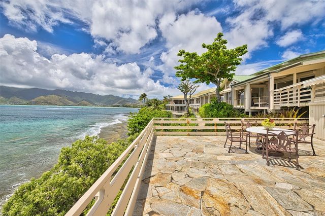120 Hanapepe Loop, Honolulu, HI 96825