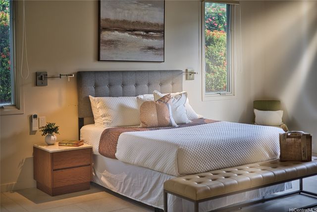 120 Hanapepe Loop, Honolulu, HI 96825