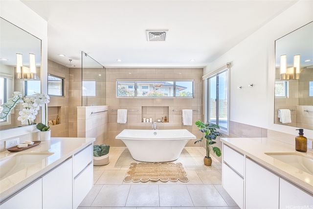 120 Hanapepe Loop, Honolulu, HI 96825