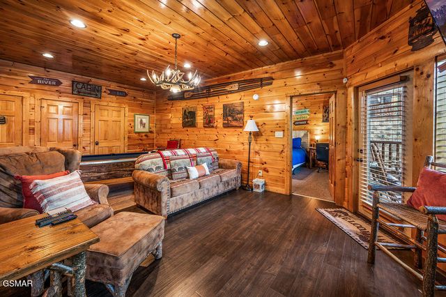 3118 Mountain Grace Lane, Sevierville, TN 37876