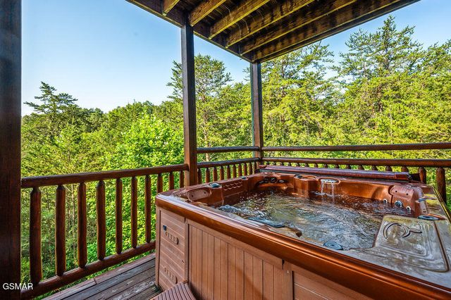 3118 Mountain Grace Lane, Sevierville, TN 37876