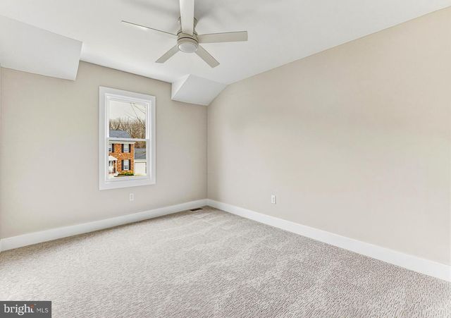 88 FREEDOM RD, Sewell, NJ 08080