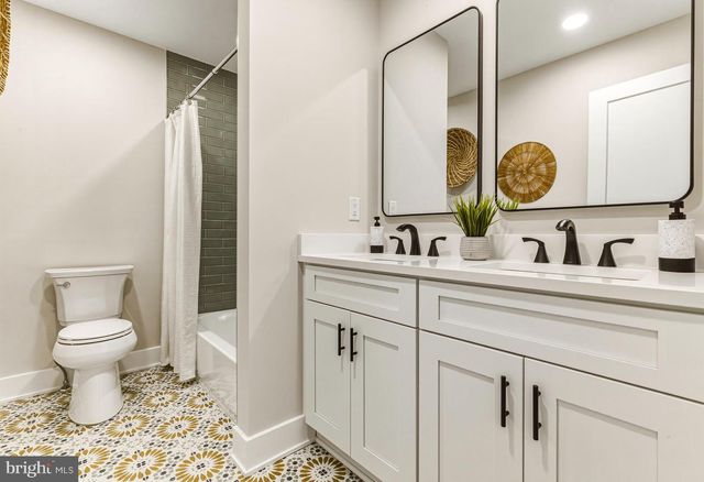 88 FREEDOM RD, Sewell, NJ 08080