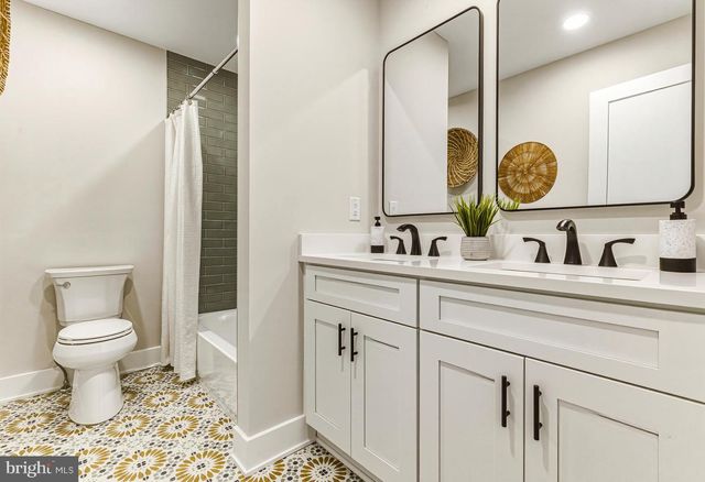 88 FREEDOM RD, Sewell, NJ 08080