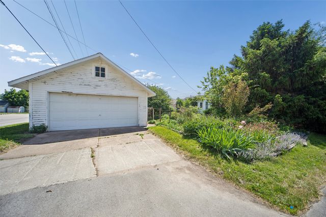 604 Willis Avenue, Perry, IA 50220