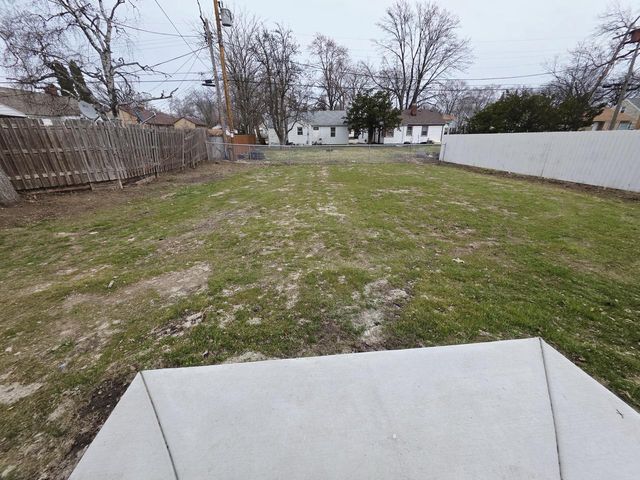 4868 N 52nd STREET, Milwaukee, WI 53218