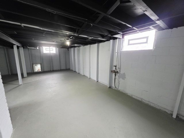 4868 N 52nd STREET, Milwaukee, WI 53218