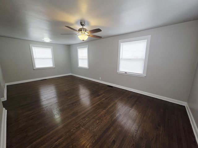 4868 N 52nd STREET, Milwaukee, WI 53218