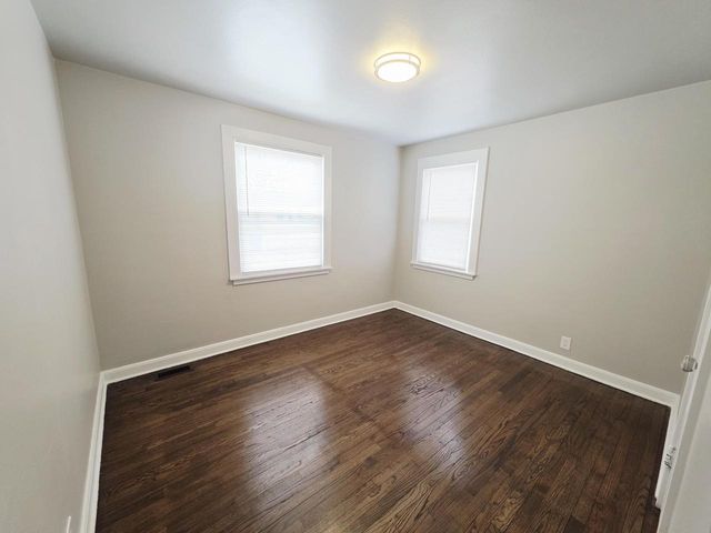 4868 N 52nd STREET, Milwaukee, WI 53218