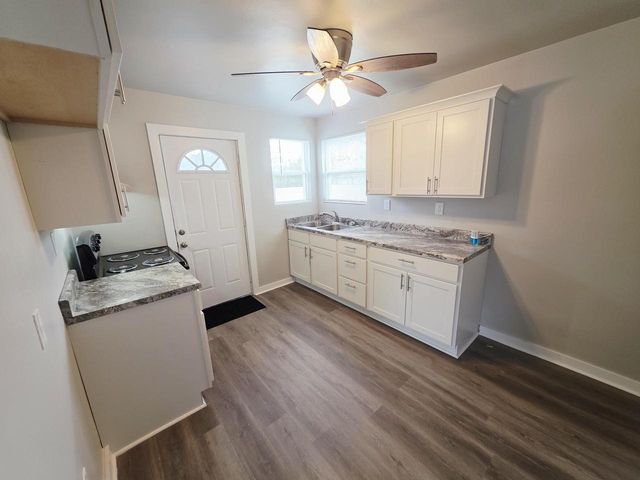 4868 N 52nd STREET, Milwaukee, WI 53218