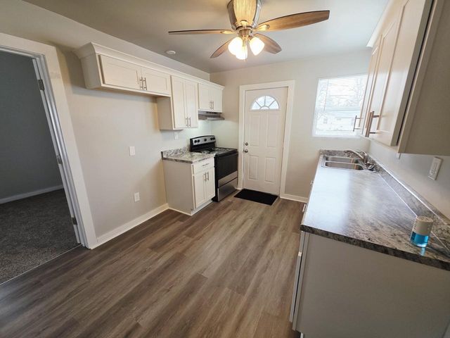 4868 N 52nd STREET, Milwaukee, WI 53218