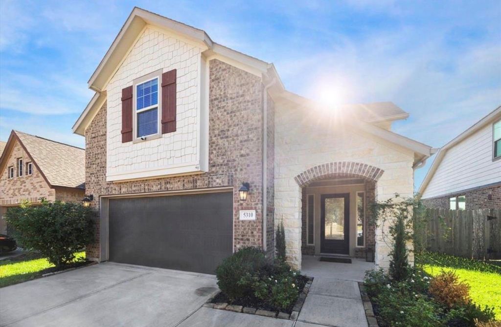 5310 Rue Dela Croix Drive, Katy, TX 77493