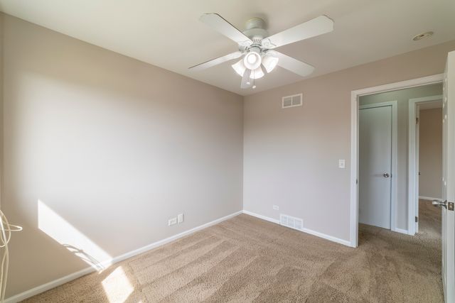 200 N Maple Street, Addison, IL 60101