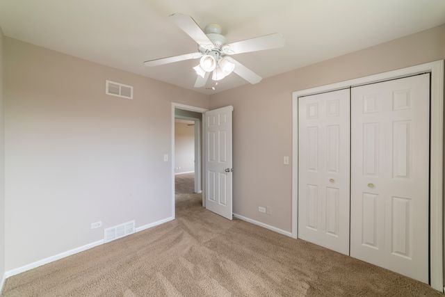 200 N Maple Street, Addison, IL 60101