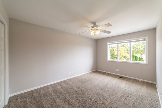 200 N Maple Street, Addison, IL 60101