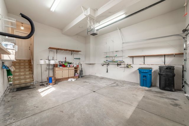 200 N Maple Street, Addison, IL 60101