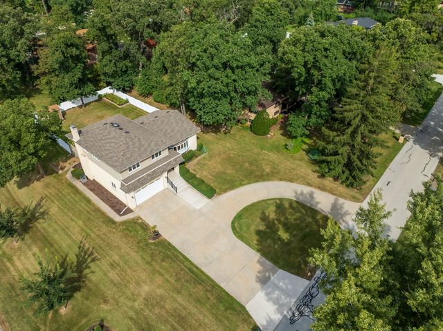 200 N Maple Street, Addison, IL 60101