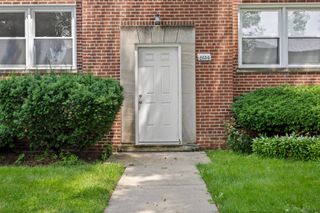 2830 W Summerdale Avenue 2, Chicago, IL 60625