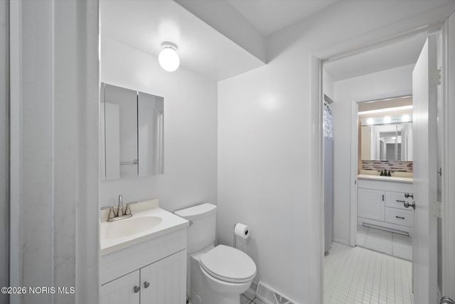 4040 Stonehenge Drive, Sylvania, OH 43560