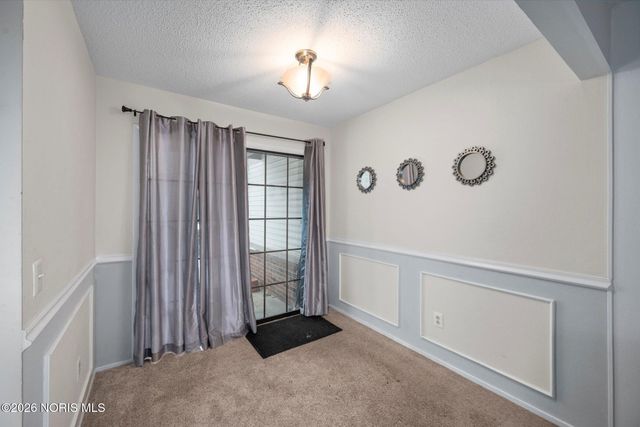 4040 Stonehenge Drive, Sylvania, OH 43560