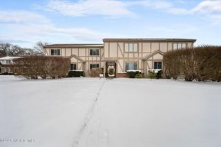 4040 Stonehenge Drive, Sylvania, OH 43560