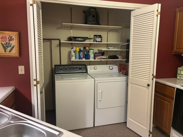 1707 PARK DEVILLE PL, Columbia, MO 65203