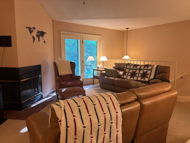 1707 PARK DEVILLE PL, Columbia, MO 65203
