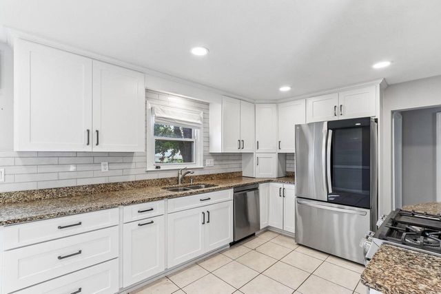 9035 W Morgan AVENUE, Milwaukee, WI 53228