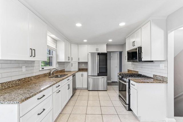 9035 W Morgan AVENUE, Milwaukee, WI 53228