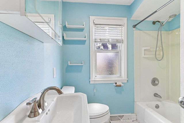 9035 W Morgan AVENUE, Milwaukee, WI 53228