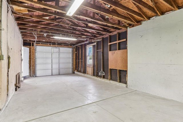 9035 W Morgan AVENUE, Milwaukee, WI 53228