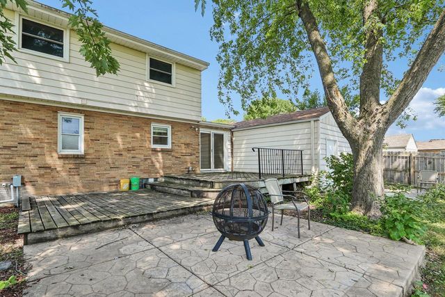 9035 W Morgan AVENUE, Milwaukee, WI 53228
