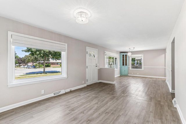 9035 W Morgan AVENUE, Milwaukee, WI 53228