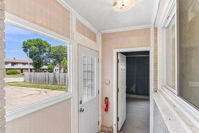9035 W Morgan AVENUE, Milwaukee, WI 53228