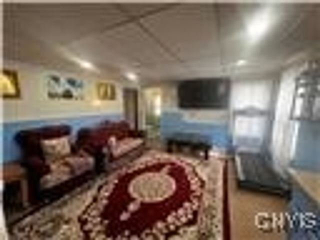 939 Jay Street, Utica, NY 13501