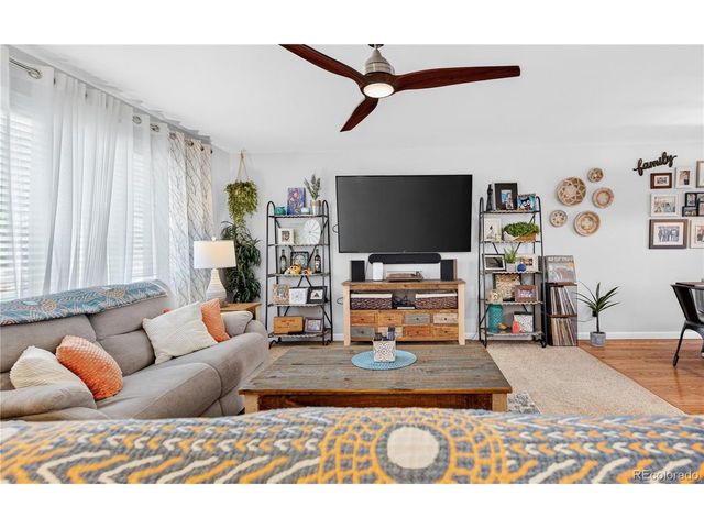 6995 W Rowland Ave, Littleton, CO 80128