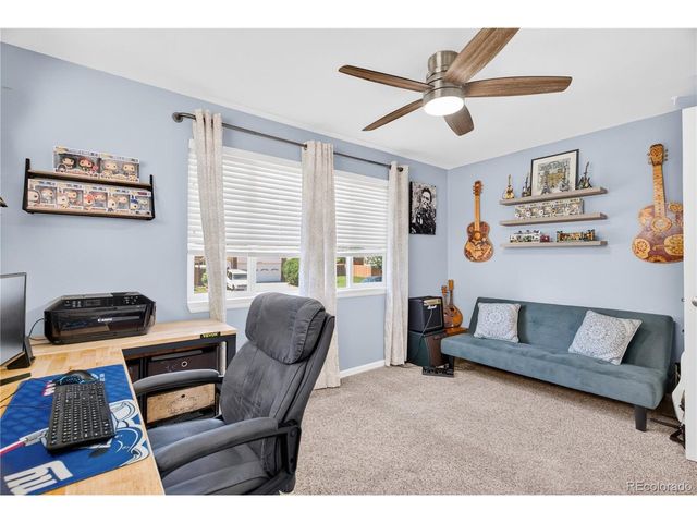 6995 W Rowland Ave, Littleton, CO 80128