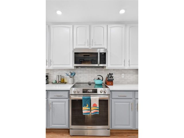 6995 W Rowland Ave, Littleton, CO 80128