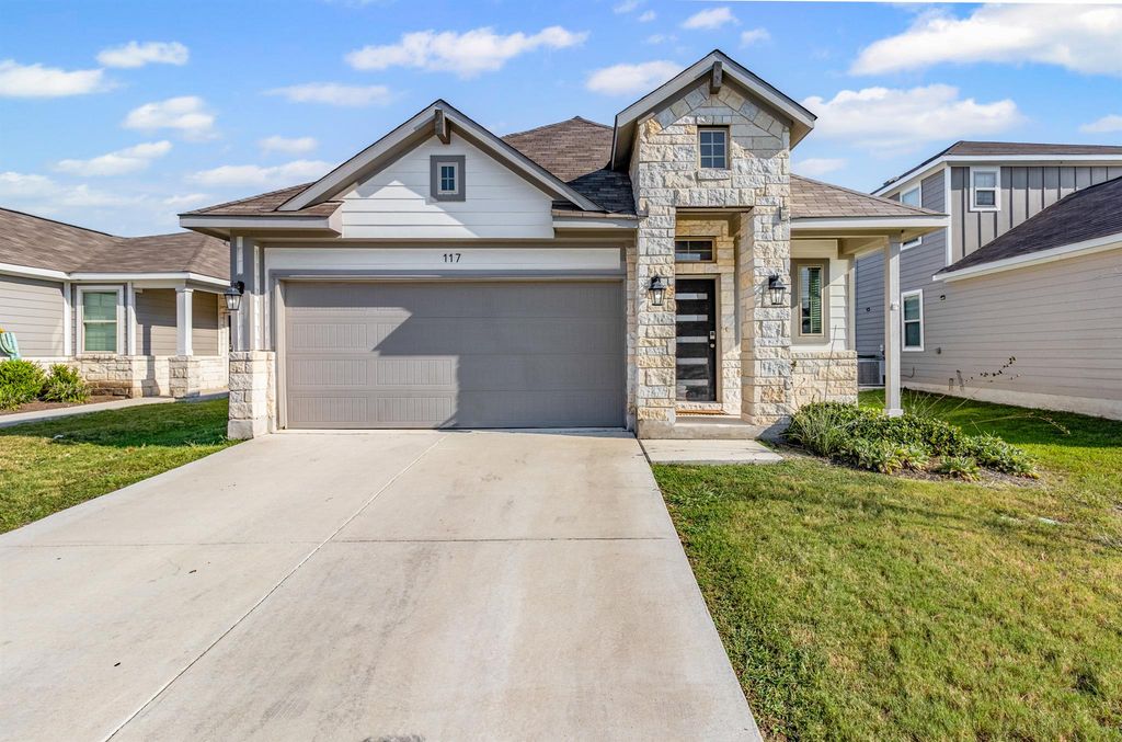 117 Quiet Man DR, Jarrell, TX 76537