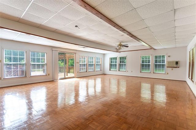 205 Shackleford RD, Yorktown, VA 23693