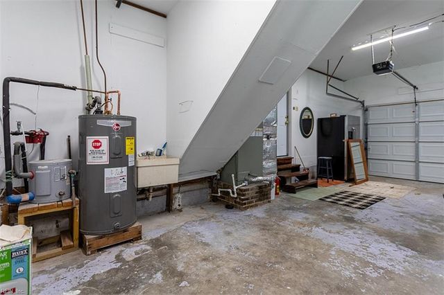 205 Shackleford RD, Yorktown, VA 23693